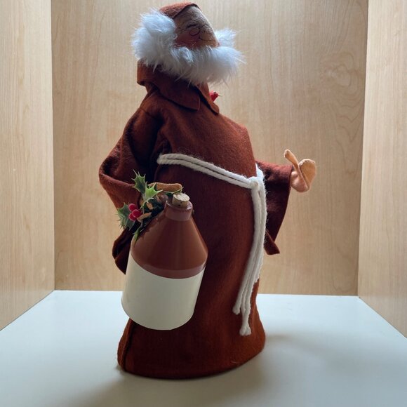 Large Vintage AnnaLee Folk Art Monk or Frier Doll with Jug & Cardinal - Picture 8 of 13